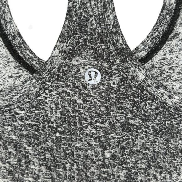 LULULEMON Cool Racerback II Sz 4 Luon Spray Jacquard White Black - Picture 7 of 7